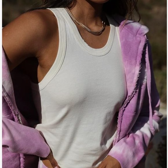 Bandier x Sincerely Jules The Willow Scoop Neck Tank Cream - Picture 1 of 5